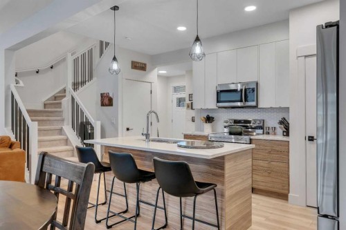 941 Cobblemore Common Sw, Airdrie, AB - Indoor