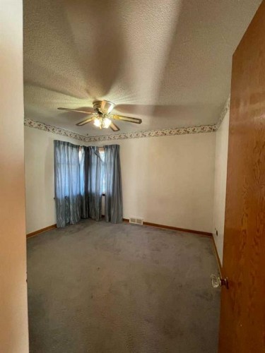 2424 17 Avenue Sw, Calgary, AB - Indoor