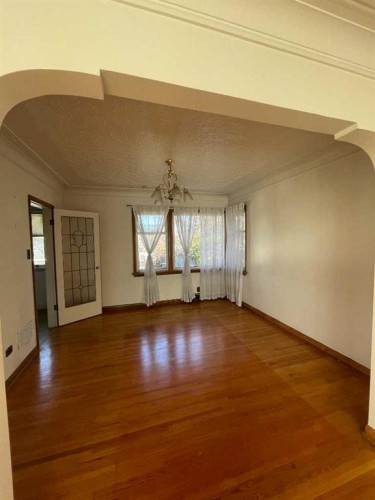 2424 17 Avenue Sw, Calgary, AB - Indoor Photo Showing Other Room