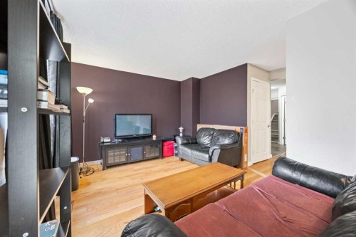 502 Signal Hill Green Sw, Calgary, AB - Indoor
