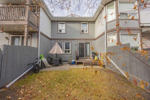 502 Signal Hill Green Sw, Calgary, AB - Outdoor