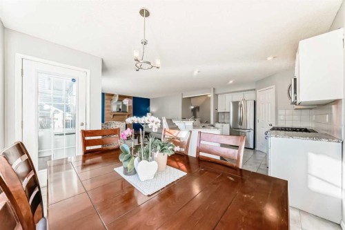 344 Copperfield Boulevard Se, Calgary, AB - Indoor