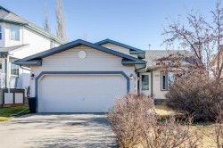 214 Canals Boulevard SW Airdrie, AB T4B 2L8