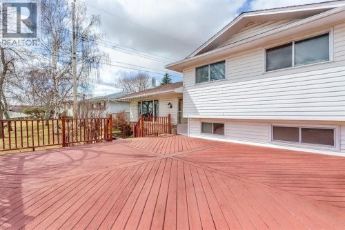 7803 Hunterslea Crescent Nw, Calgary, AB - Outdoor With Deck Patio Veranda