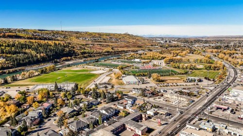 308-1899 45 Street Nw, Calgary, AB - Outdoor With View