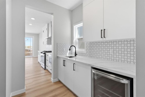 132 Lewiston Drive Ne, Calgary, AB - Indoor Photo Showing Kitchen With Upgraded Kitchen