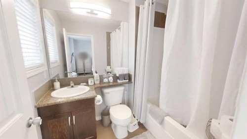 103 Prestwick Villas Se, Calgary, AB - Indoor Photo Showing Bathroom