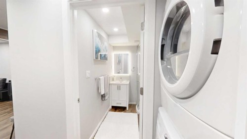 103 Prestwick Villas Se, Calgary, AB - Indoor Photo Showing Other Room