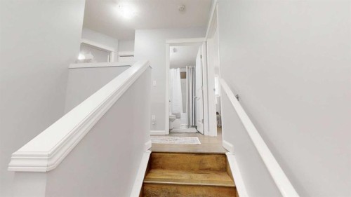 103 Prestwick Villas Se, Calgary, AB - Indoor Photo Showing Other Room