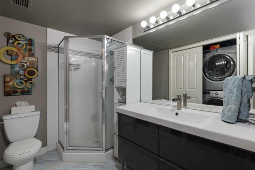 1303-804 3 Avenue Sw, Calgary, AB - Indoor Photo Showing Laundry Room