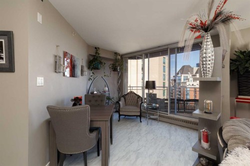 1303-804 3 Avenue Sw, Calgary, AB - Indoor Photo Showing Other Room