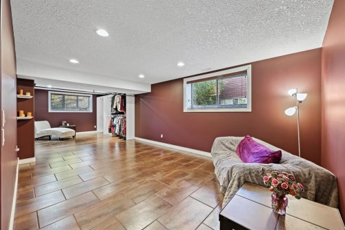 39 Valarosa Drive, Didsbury, AB - Indoor