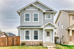134 Panora Road NW Calgary, AB T3K 0T9