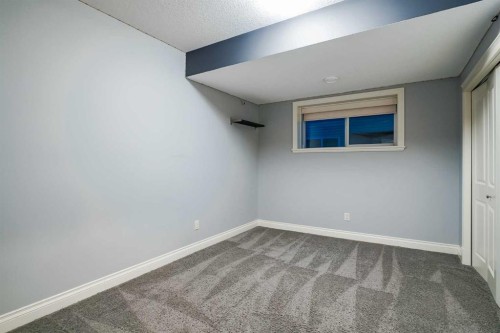 231 Railway Close Se, Langdon, AB - Indoor Photo Showing Other Room