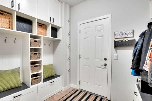 142 Luxstone View Sw, Airdrie, AB - Indoor