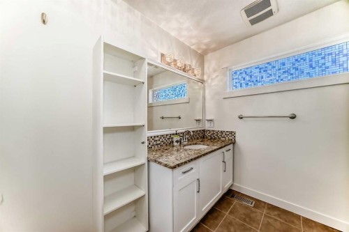 418 Covecreek Circle Ne, Calgary, AB - Indoor