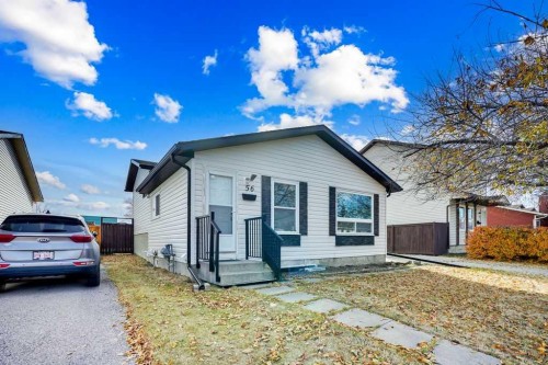 56 Castleglen Crescent Ne, Calgary, AB - Outdoor