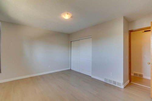 2823 Dover Ridge Drive Se, Calgary, AB - Indoor Photo Showing Other Room