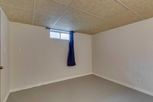 2823 Dover Ridge Drive Se, Calgary, AB - Indoor