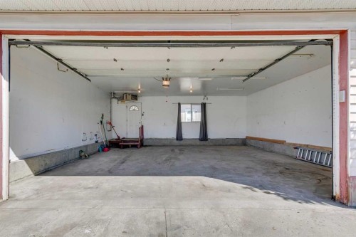 2823 Dover Ridge Drive Se, Calgary, AB - Indoor Photo Showing Garage