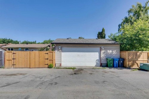 2823 Dover Ridge Drive Se, Calgary, AB - Outdoor With Exterior