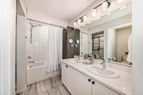 26 Lavender Drive Se, Calgary, AB - Indoor Photo Showing Bathroom