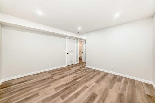 26 Lavender Drive Se, Calgary, AB - Indoor Photo Showing Other Room