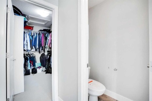 70 Royal Ridge Manor Nw, Calgary, AB - Indoor