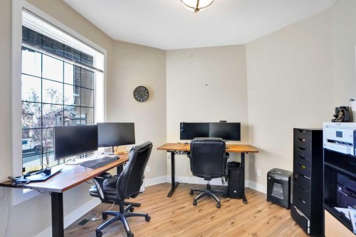70 Royal Ridge Manor Nw, Calgary, AB - Indoor Photo Showing Office