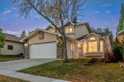 667 Macewan Drive NW Calgary, AB T3K 3R3