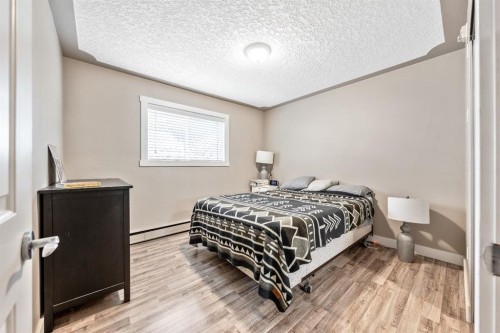 4-310 22 Avenue Sw, Calgary, AB - Indoor Photo Showing Bedroom
