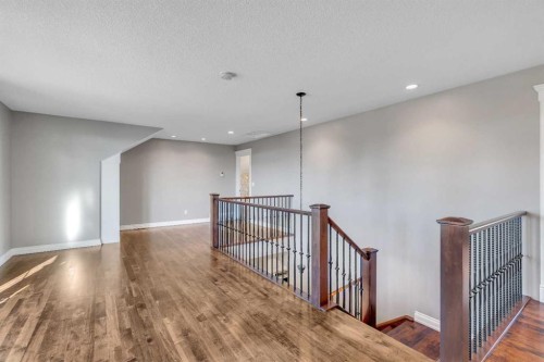 5512 Baroc Road Nw, Calgary, AB - Indoor Photo Showing Other Room