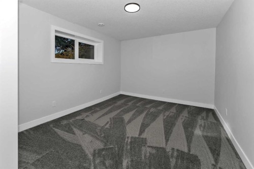 915 Pinecliff Drive Ne, Calgary, AB - Indoor Photo Showing Other Room