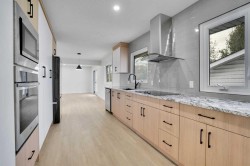 6116 Buckthorn Road NW Calgary, AB T2K 2Z1