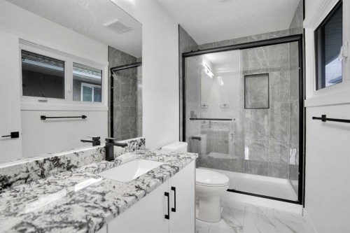 6116 Buckthorn Road Nw, Calgary, AB - Indoor Photo Showing Bathroom
