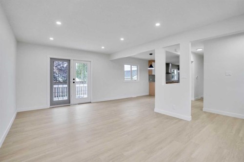 6116 Buckthorn Road Nw, Calgary, AB - Indoor