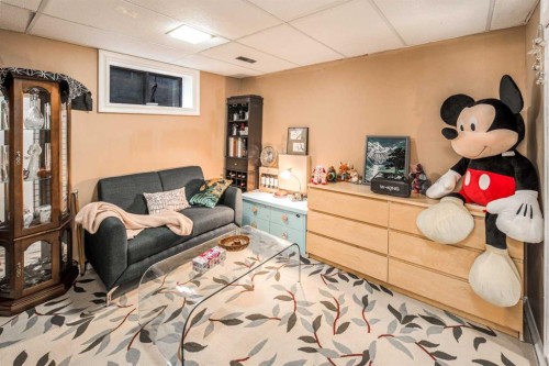 112 Shawmeadows Crescent Sw, Calgary, AB - Indoor