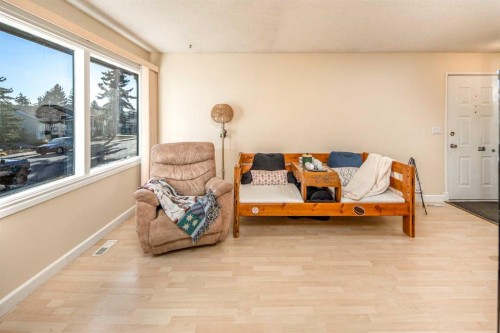 112 Shawmeadows Crescent Sw, Calgary, AB - Indoor Photo Showing Other Room