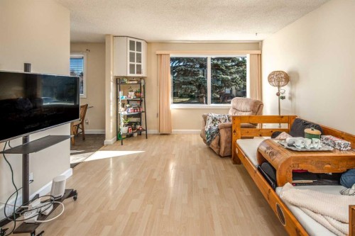 112 Shawmeadows Crescent Sw, Calgary, AB - Indoor