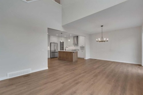 31 Sugarsnap Gardens Se, Calgary, AB - Indoor Photo Showing Other Room