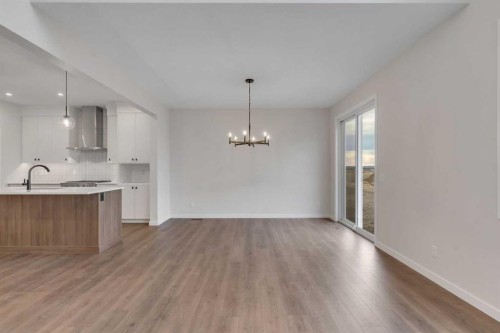 31 Sugarsnap Gardens Se, Calgary, AB - Indoor Photo Showing Kitchen
