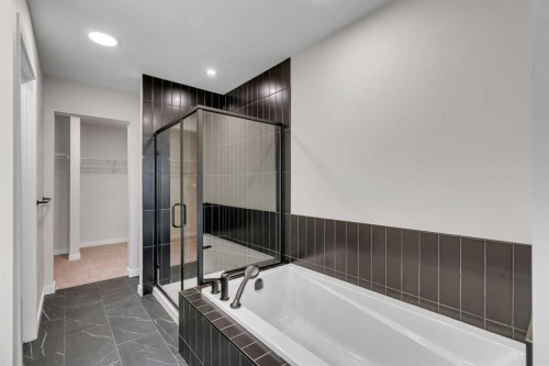 31 Sugarsnap Gardens Se, Calgary, AB - Indoor Photo Showing Bathroom