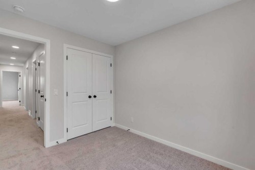 31 Sugarsnap Gardens Se, Calgary, AB - Indoor Photo Showing Other Room