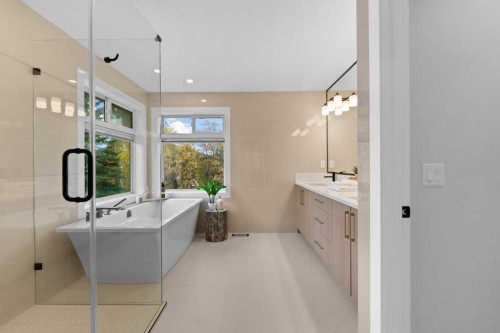 711 Mckenzie Lake Bay Se, Calgary, AB - Indoor Photo Showing Bathroom