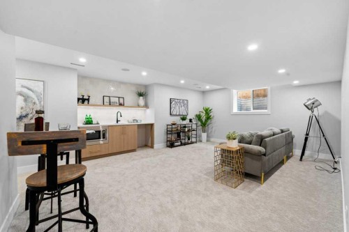 711 Mckenzie Lake Bay Se, Calgary, AB - Indoor