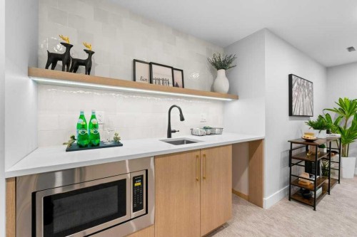 711 Mckenzie Lake Bay Se, Calgary, AB - Indoor Photo Showing Kitchen