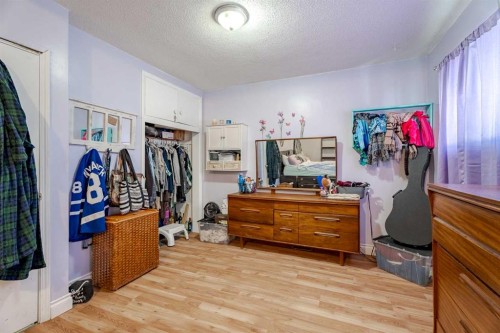 841 E Nanton Street, Carstairs, AB - Indoor