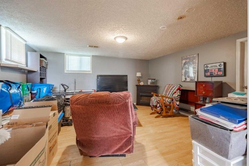 841 E Nanton Street, Carstairs, AB - Indoor