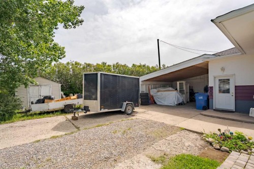 841 E Nanton Street, Carstairs, AB - Outdoor With Exterior