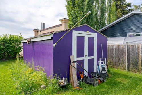 841 E Nanton Street, Carstairs, AB - Outdoor